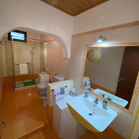 Casa Vacanze Lulu' בית נופש *
